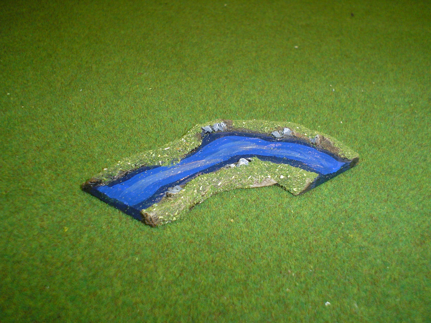 FIUME: RUSCELLO - SEZIONE CON CURVA